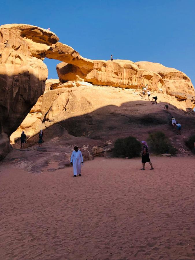 Flowers Rum Camp Wadi Rum Exterior foto